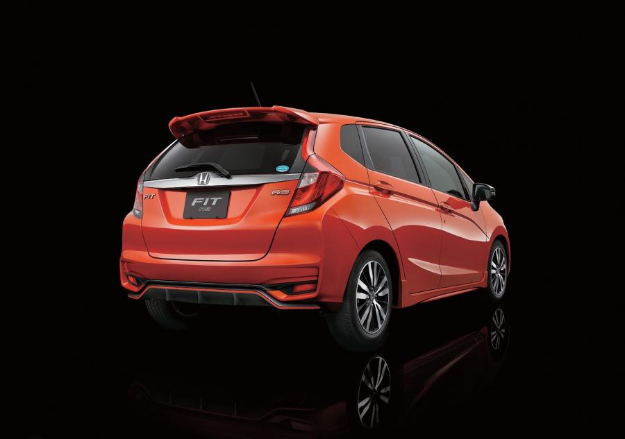  Honda Fit RS 2017 года  (JP) (фото 2 из 3)